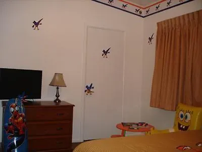 Motel Americas Value & 2*